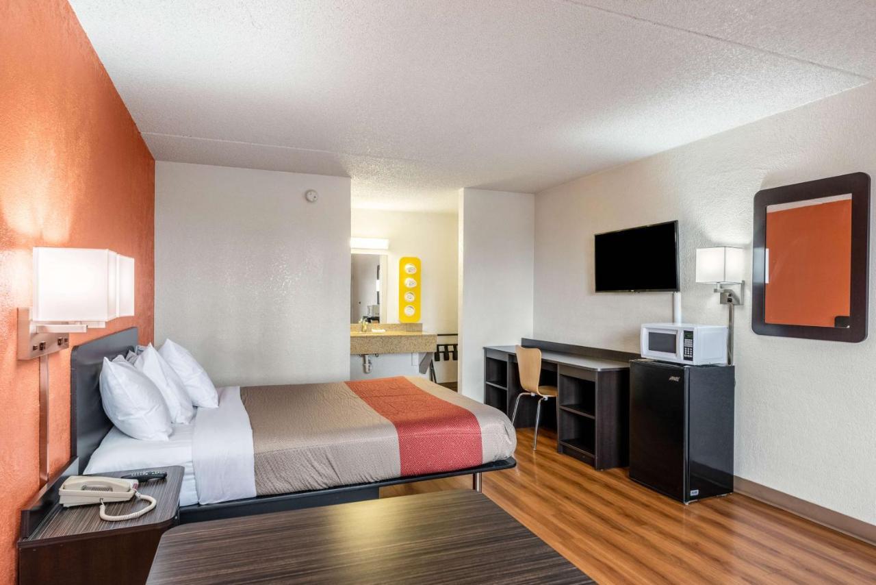 6-eloy, Az - Casa Grande 3*